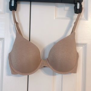 VS nude bra
